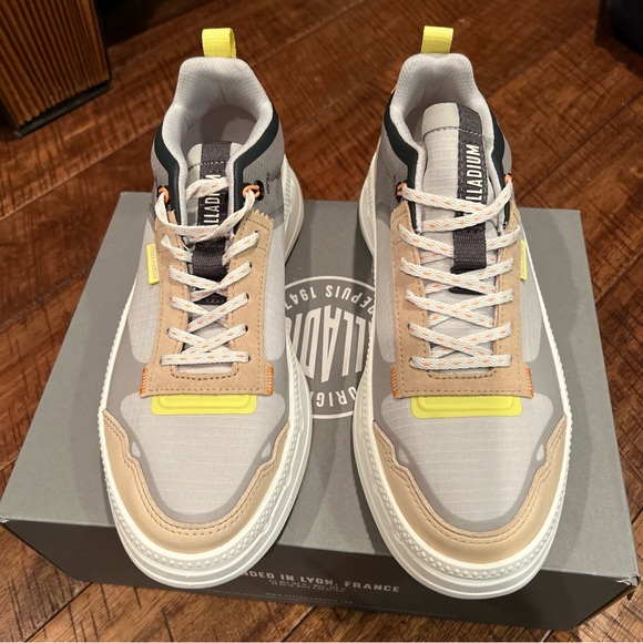 Palladium Palla Reverse Lo Women’s Size 9 - Picture 2 of 8